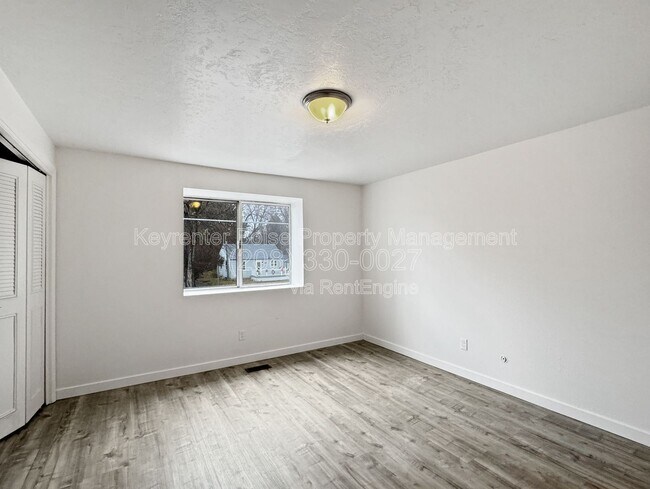 Building Photo - 4813 W Targee St