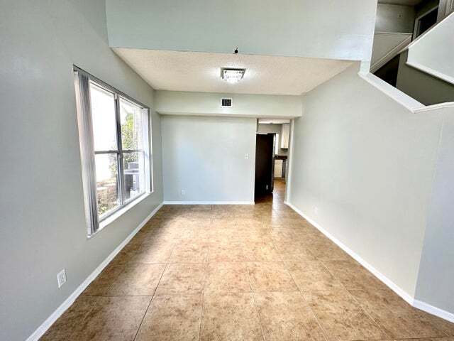 Building Photo - 2698 Linkside Dr