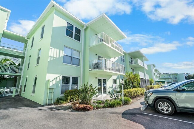 Building Photo - 464 N Paula Dr