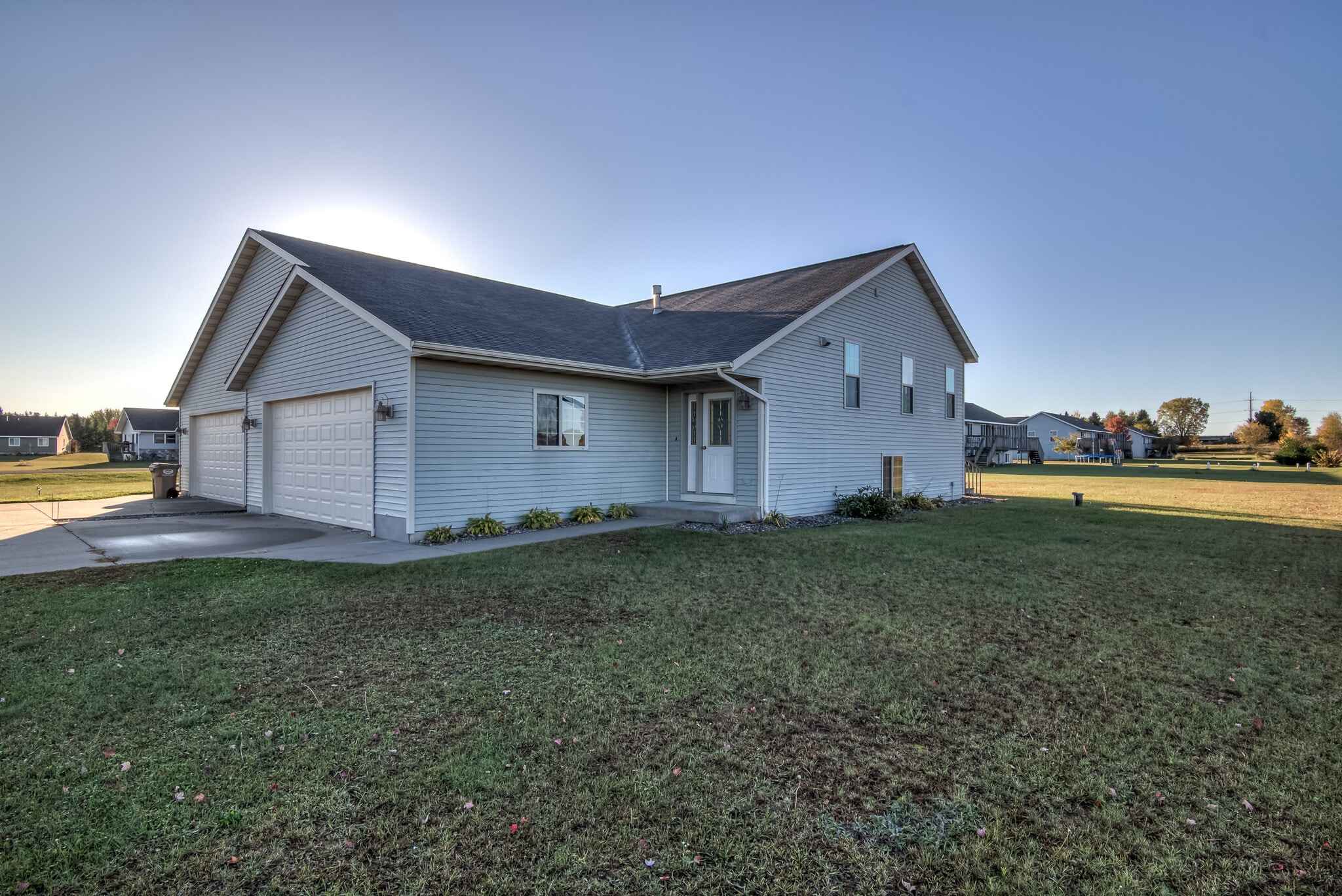 Building Photo - 16497 56th Ave