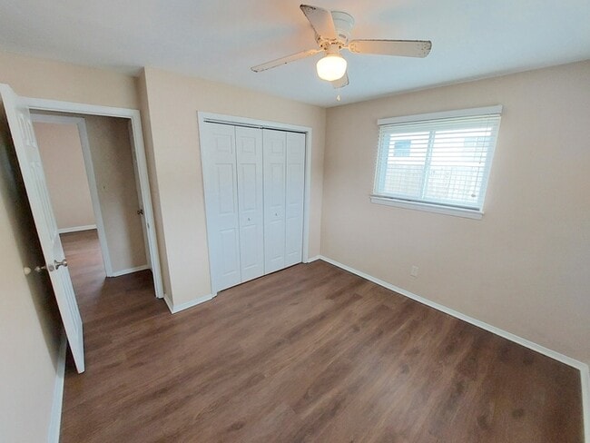 Building Photo - 329 Bernice Pl