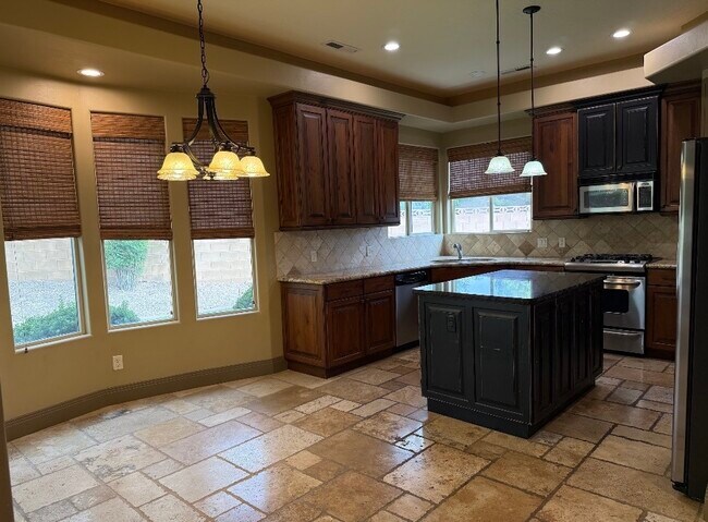 Building Photo - 1854 Stonebridge Dr