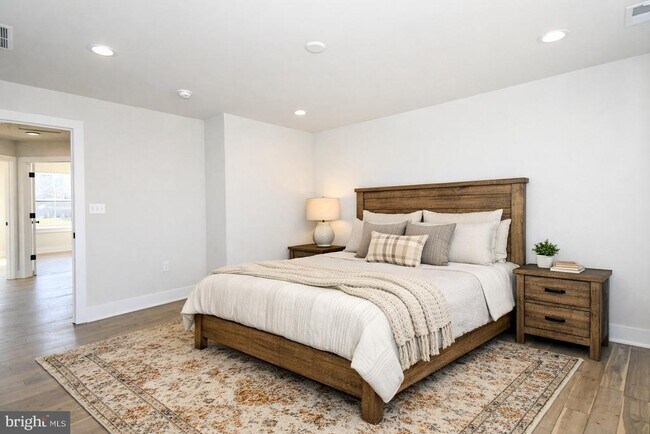 Building Photo - 51 E Clymer Ave