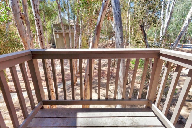 Building Photo - 24946 Ravenswood