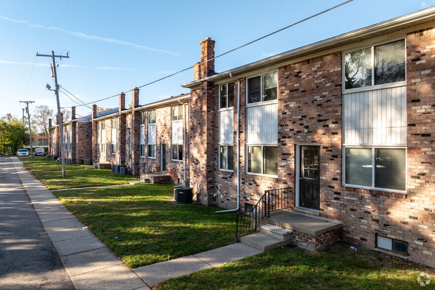 Primary Photo - Park Layne