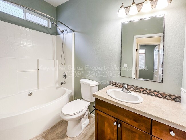 Building Photo - 9259 W Olivia St