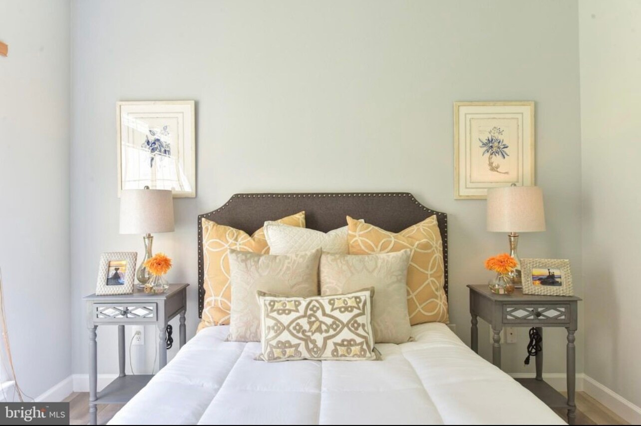 Building Photo - 12158 Penderview Ln