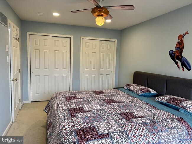 Building Photo - 240 Torrey Pine Ct