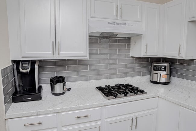 Building Photo - 101 S Allen-Genoa Rd