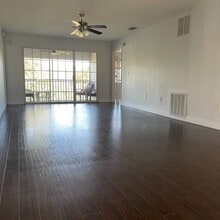 Building Photo - 2B/2.5 Condo in Longwood - Wood floors, great views, large balcony