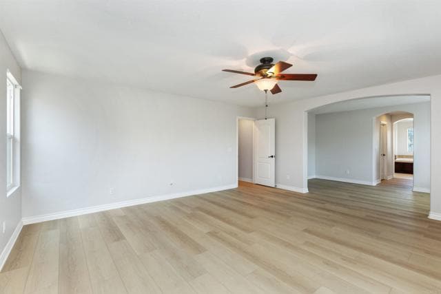 Building Photo - 975 Baylor Dr