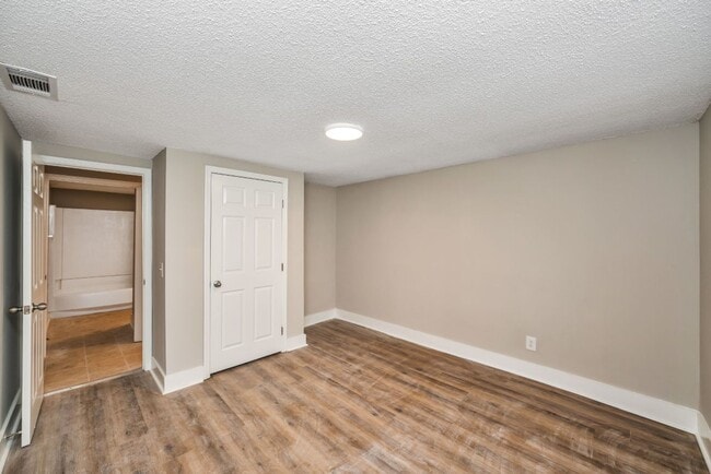 Building Photo - Renovated 3BR Gem in Sumiton