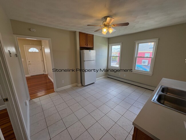 Building Photo - 293 State St