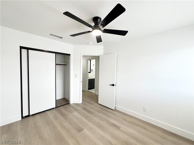 Building Photo - 4580 Allenford Dr