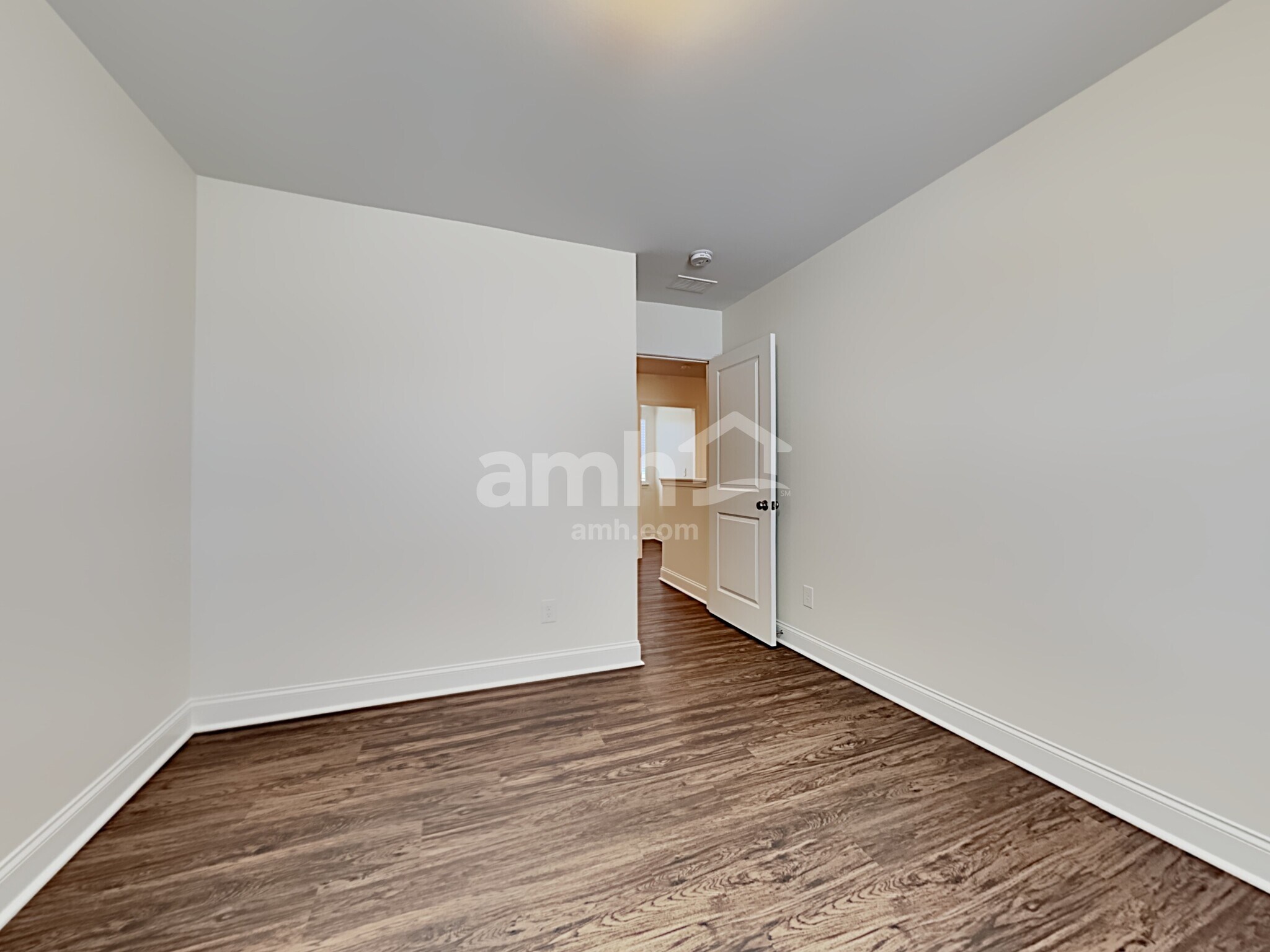 Building Photo - 297 Bering Ln