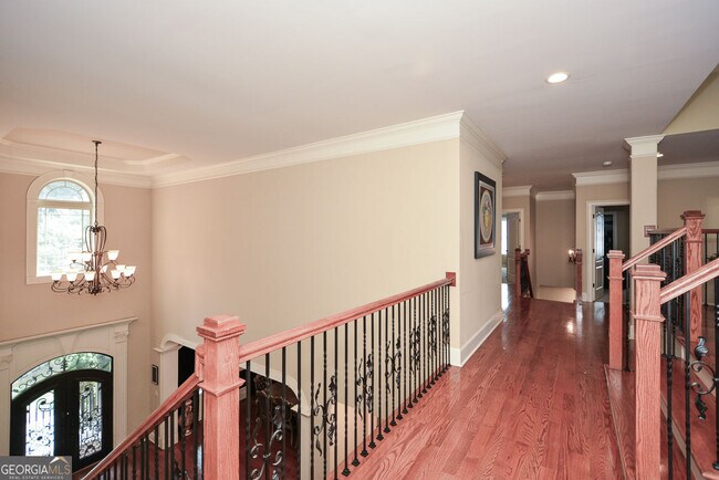 Building Photo - 2210 Spalding Dr