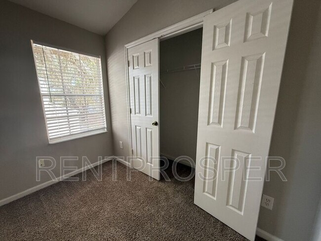 Building Photo - 2901 Woodlands Park Ct