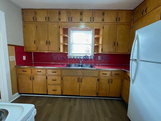 Building Photo - COME RELAX IN YOUR NEW HOME! -First Month's Rent Free!