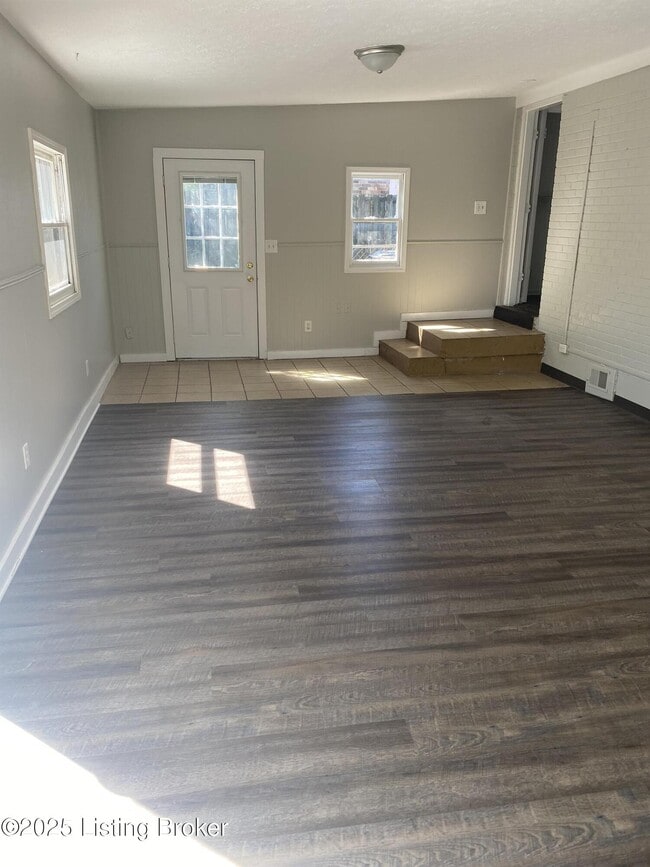 Building Photo - 3603 Cedarwood Way