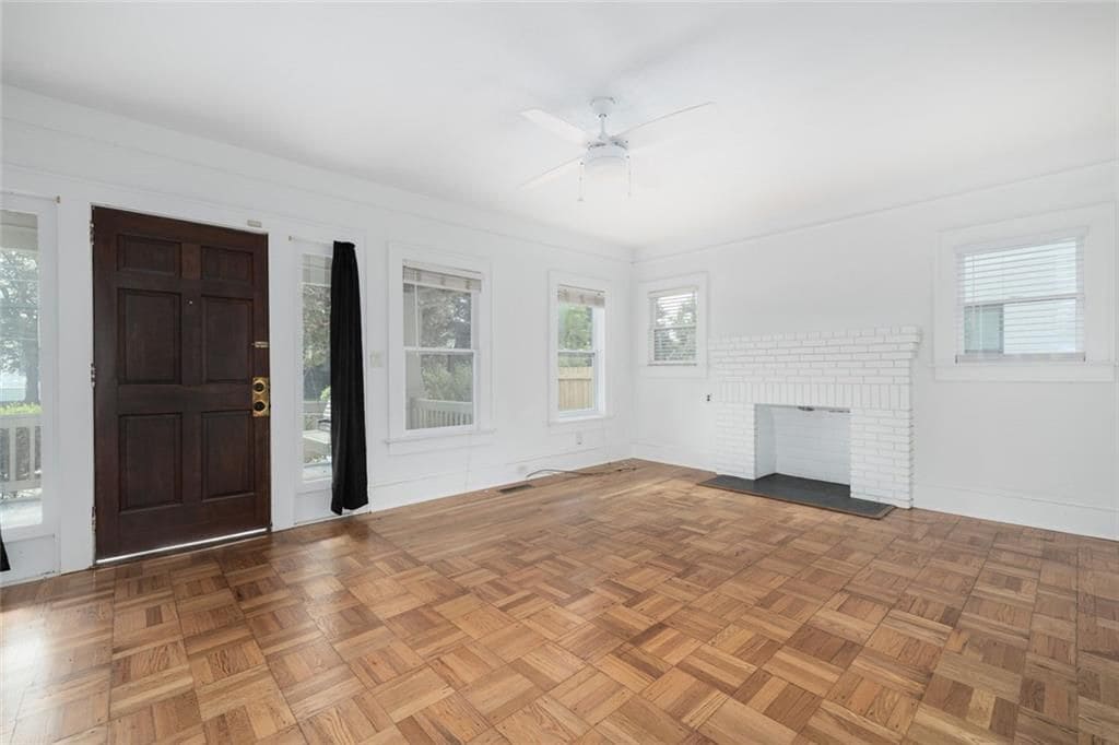 Building Photo - 257 Stovall St SE