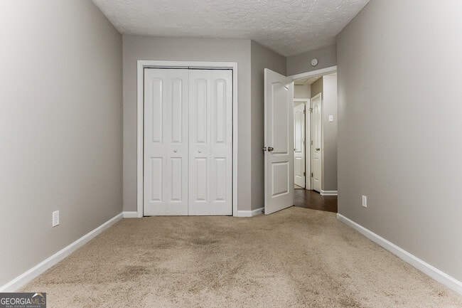 Building Photo - 2977 Fields Dr