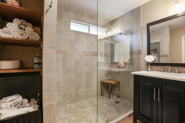 Building Photo - 1721 Anise Dr