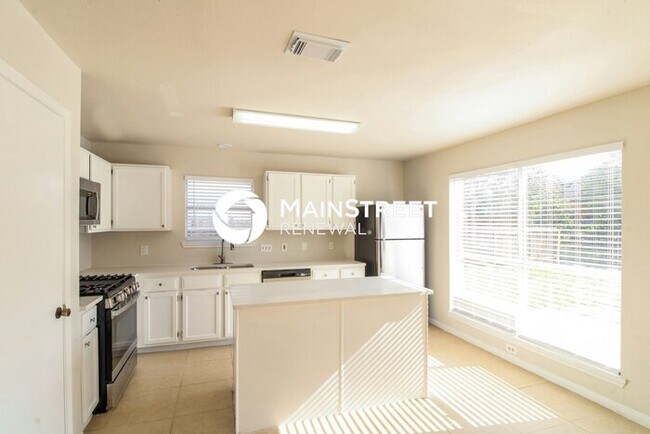 Building Photo - 3 Bedroom Pet-Friendly Home in HOUSTON, TX with Main Street Renewal