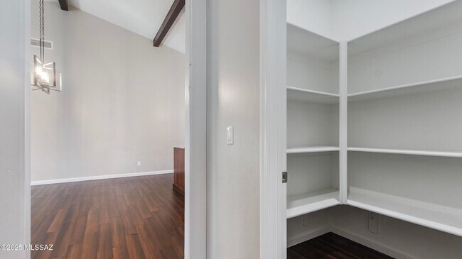 Building Photo - 1251 Avenida Gandara