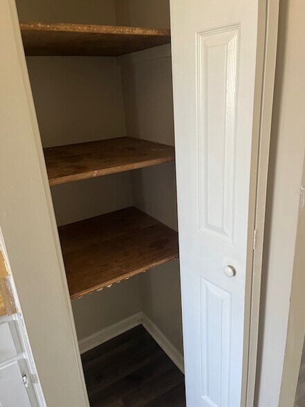 Building Photo - 1707A Cliff Ridge Ct