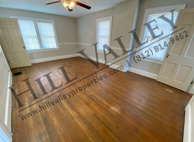 Building Photo - Three Bedroom Home in Edgewood Grove