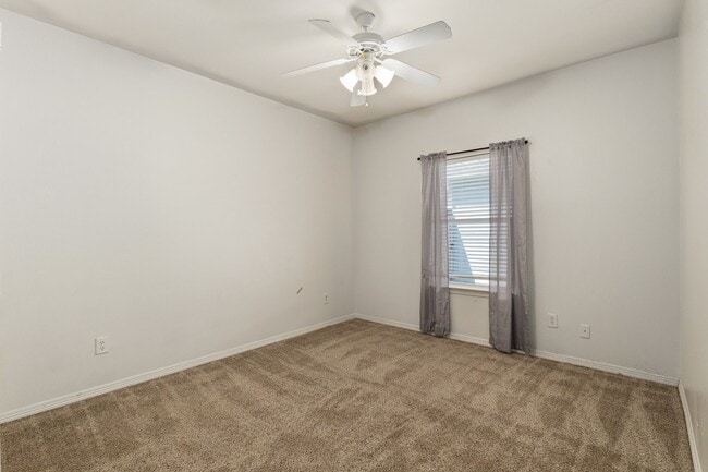 Building Photo - 21123 Sweet Blossom Ln