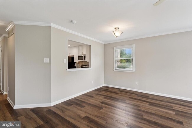 Building Photo - 214 Troon Ct