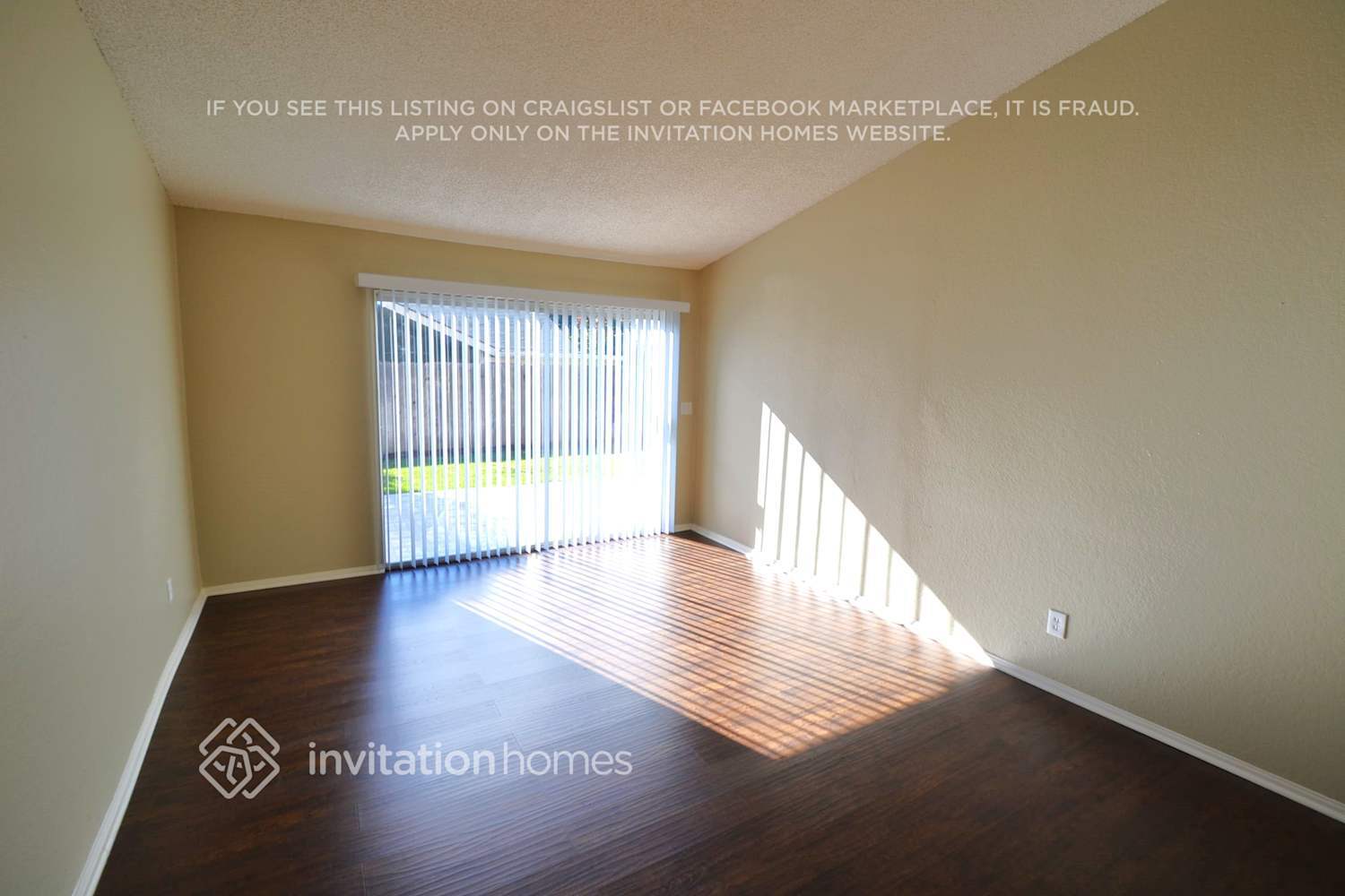 Building Photo - 1354 E Flora St