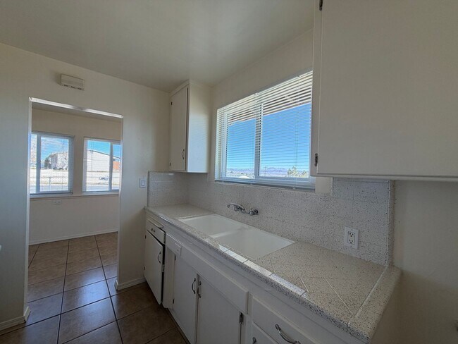 Building Photo - P363