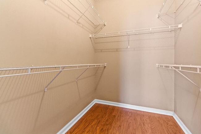 Building Photo - Chadbury House