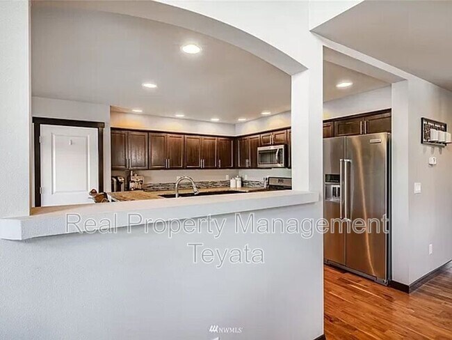 Building Photo - 4352 Castlerock Dr