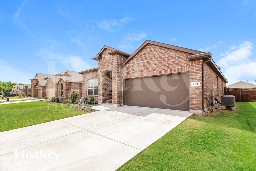 Building Photo - 401 Goldfinch Rd