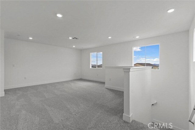 Building Photo - 33303 Celadon Ave