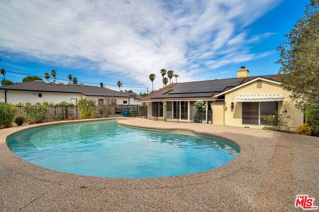 Building Photo - 19732 Henshaw St