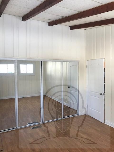Building Photo - 4 bedroom in DEERFIELD IL 60015