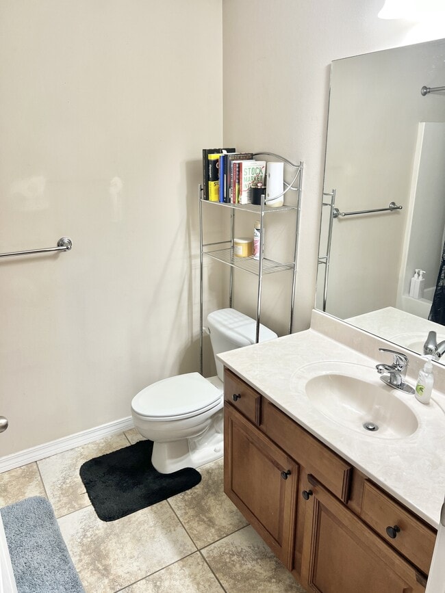 Building Photo - 1207 Chimera Ln