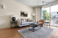 Building Photo - 3100 Esperanza Crossing