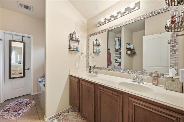 Building Photo - 5116 Bridgeport Rd