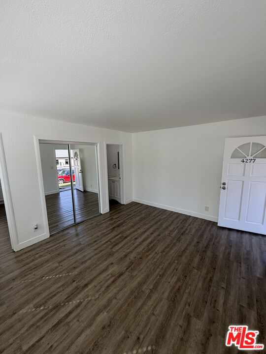 Building Photo - 4277 Colbath Ave