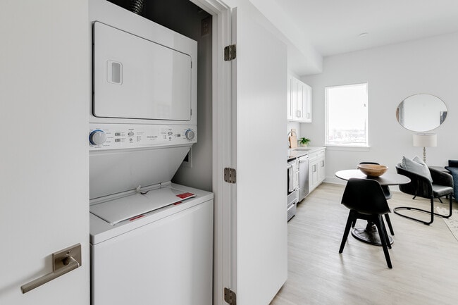 Building Photo - Washington Flats I