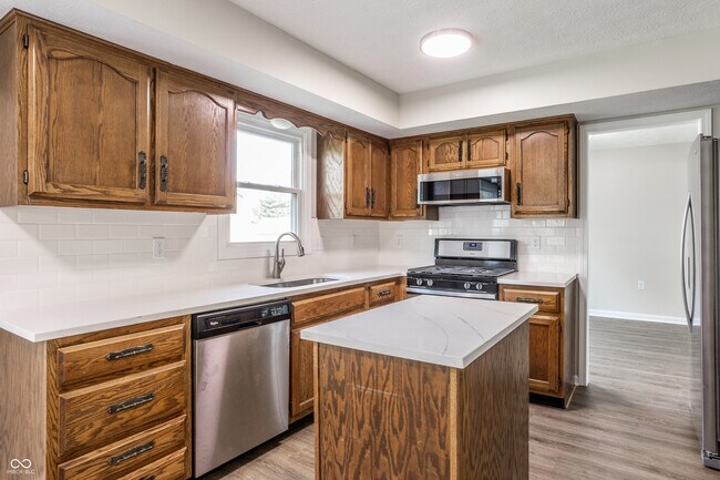 Building Photo - 6130 Bethesda Way