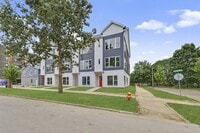 Building Photo - 108 S 5th St