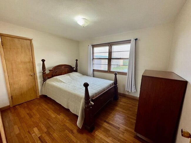 Building Photo - 3 bedroom Home, Buchanan, Country Setting