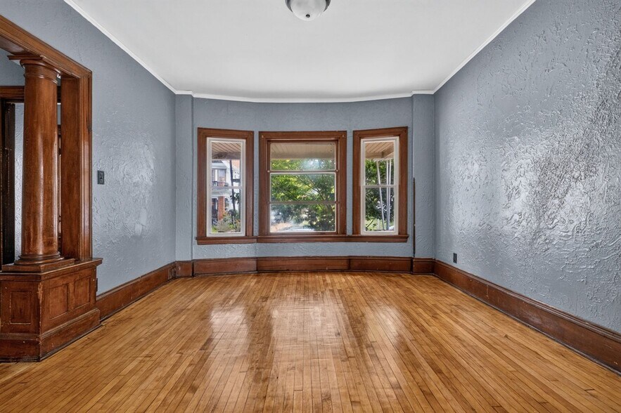 Building Photo - 2335 N 16th St