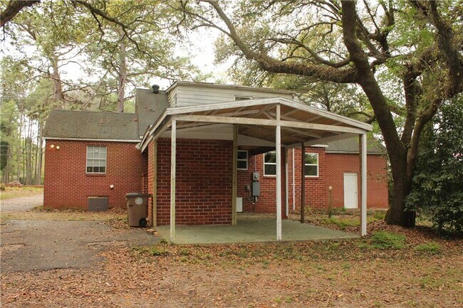 Building Photo - 855 Azalea Rd